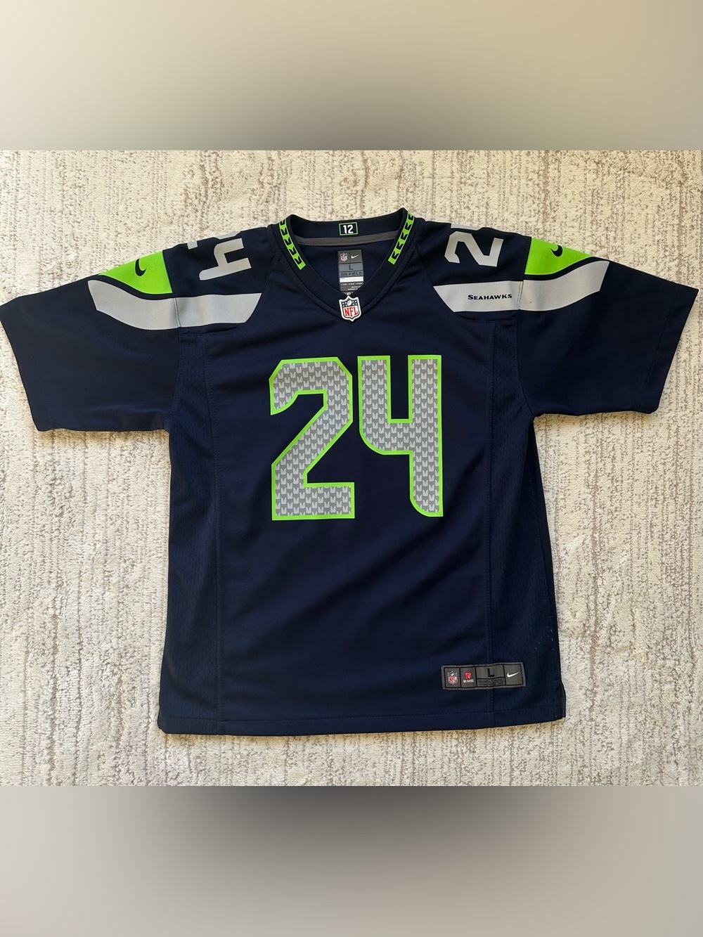 Seattle Seahawks Marshawn Lynch Jersey Nike
Size: Large 14/16 YOUTH KID
*PLEA
